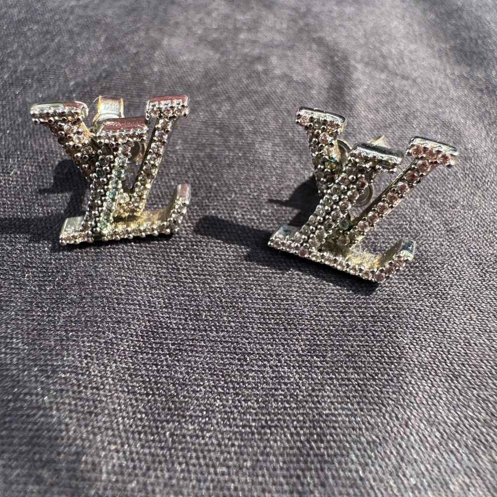 Authentic, Classic, and Beautiful LV Iconic Initials earrings! Hardly worn!